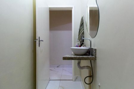 Casa à venda com 149m², 3 quartos e 2 vagas Casa à venda com 149m², 3 quartos e 2 vagasLavabo 1