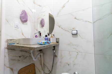 Casa à venda com 149m², 3 quartos e 2 vagas Casa à venda com 149m², 3 quartos e 2 vagasBanheiro 1