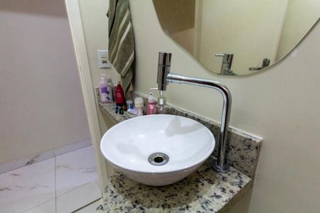Casa à venda com 149m², 3 quartos e 2 vagas Casa à venda com 149m², 3 quartos e 2 vagasLavabo 1