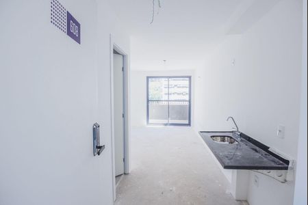 Cozinha de kitnet/studio à venda com 1 quarto, 26m² em Pinheiros, São Paulo