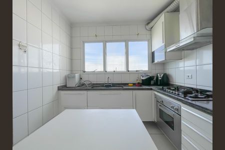 Apartamento à venda com 155m², 3 quartos e 4 vagas Apartamento à venda com 155m², 3 quartos e 4 vagasCozinha