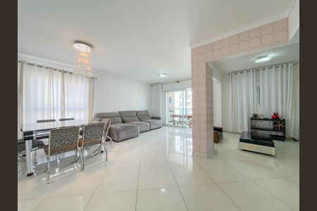 Apartamento à venda com 155m², 3 quartos e 4 vagas Apartamento à venda com 155m², 3 quartos e 4 vagasSala