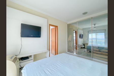Apartamento à venda com 155m², 3 quartos e 4 vagas Apartamento à venda com 155m², 3 quartos e 4 vagasSuíte 2