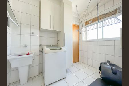 Apartamento à venda com 155m², 3 quartos e 4 vagas Apartamento à venda com 155m², 3 quartos e 4 vagasÁrea de Serviço