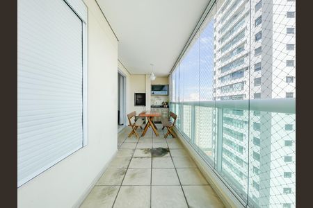 Apartamento à venda com 155m², 3 quartos e 4 vagas Apartamento à venda com 155m², 3 quartos e 4 vagasSacada