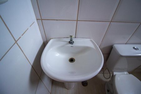 Apartamento para alugar com 47m², 2 quartos e 1 vaga Apartamento para alugar com 47m², 2 quartos e 1 vagaBanheiro