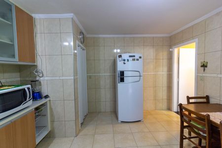 Casa para alugar com 200m², 3 quartos e 2 vagas Casa para alugar com 200m², 3 quartos e 2 vagasCozinha
