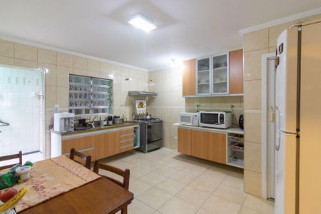 Casa para alugar com 200m², 3 quartos e 2 vagas Casa para alugar com 200m², 3 quartos e 2 vagasCozinha