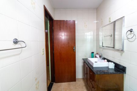 Casa para alugar com 200m², 3 quartos e 2 vagas Casa para alugar com 200m², 3 quartos e 2 vagasBanheiro Suíte