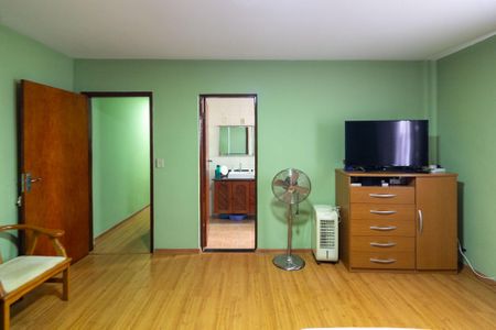 Casa para alugar com 200m², 3 quartos e 2 vagas Casa para alugar com 200m², 3 quartos e 2 vagasQuarto 1 - Suíte