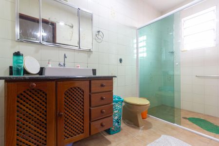 Casa para alugar com 200m², 3 quartos e 2 vagas Casa para alugar com 200m², 3 quartos e 2 vagasBanheiro Suíte