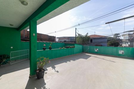 Casa para alugar com 200m², 3 quartos e 2 vagas Casa para alugar com 200m², 3 quartos e 2 vagasTerraço