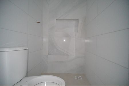 Casa à venda com 57m², 3 quartos e 2 vagasBanheiro da Suíte