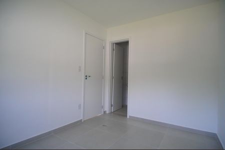 Casa à venda com 57m², 3 quartos e 2 vagasSuíte