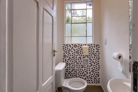 Casa para alugar com 180m², 5 quartos e 1 vaga Casa para alugar com 180m², 5 quartos e 1 vagaLavabo