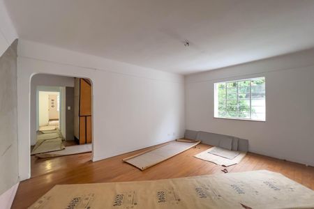 Casa para alugar com 180m², 5 quartos e 1 vaga Casa para alugar com 180m², 5 quartos e 1 vagaSala