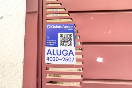 Casa para alugar com 180m², 5 quartos e 1 vaga Casa para alugar com 180m², 5 quartos e 1 vagaPlaca WXHH-58