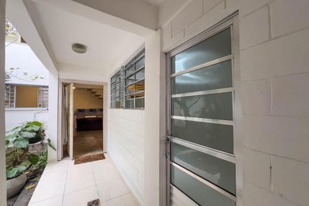 Casa para alugar com 100m², 2 quartos e 2 vagas Casa para alugar com 100m², 2 quartos e 2 vagasEntrada