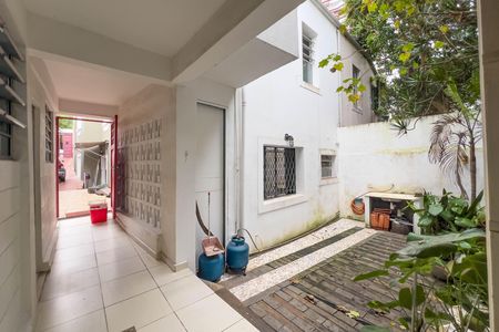 Casa para alugar com 100m², 2 quartos e 2 vagas Casa para alugar com 100m², 2 quartos e 2 vagasQuintal
