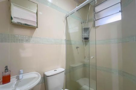 Casa para alugar com 100m², 2 quartos e 2 vagas Casa para alugar com 100m², 2 quartos e 2 vagasBanheiro
