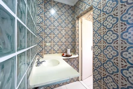 Casa para alugar com 100m², 2 quartos e 2 vagas Casa para alugar com 100m², 2 quartos e 2 vagasBanheiro do quarto 1