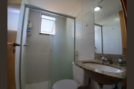 Apartamento à venda com 70m², 2 quartos e 1 vaga Apartamento à venda com 70m², 2 quartos e 1 vagaBanheiro
