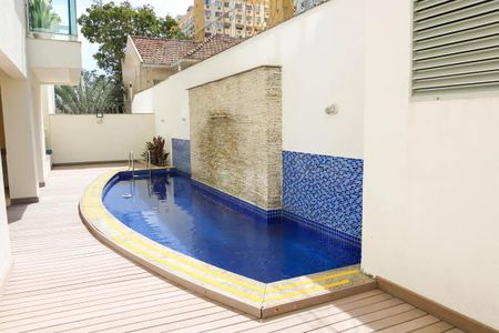 Apartamento à venda com 70m², 2 quartos e 1 vaga Apartamento à venda com 70m², 2 quartos e 1 vagaPiscina