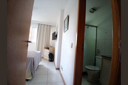 Apartamento à venda com 70m², 2 quartos e 1 vaga Apartamento à venda com 70m², 2 quartos e 1 vagaBanheiro