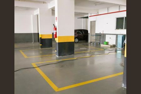 Apartamento à venda com 70m², 2 quartos e 1 vaga Apartamento à venda com 70m², 2 quartos e 1 vagaGaragem