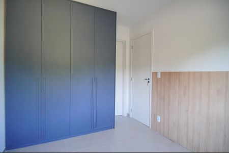 Casa à venda com 58m², 3 quartos e 2 vagasSuíte
