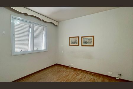 Apartamento à venda com 128m², 3 quartos e 1 vagaQuarto 2