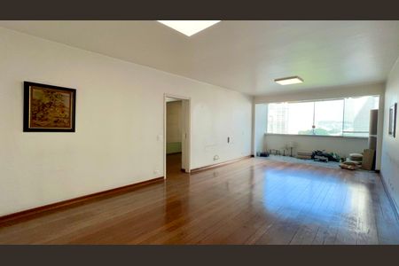 Apartamento à venda com 128m², 3 quartos e 1 vagaSala