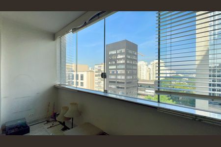 Varanda de apartamento à venda com 2 quartos, 128m² em Jardim Paulistano, São Paulo