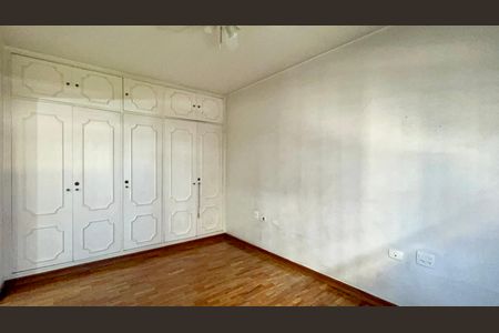 Apartamento à venda com 128m², 3 quartos e 1 vagaSuite