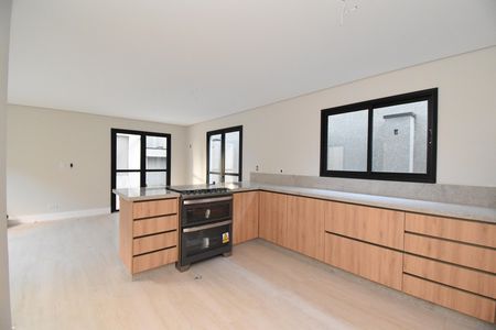 Casa de condomínio para alugar com 170m², 3 quartos e 2 vagasSala/Cozinha