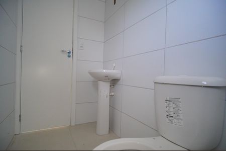 Casa à venda com 58m², 3 quartos e 2 vagasBanheiro
