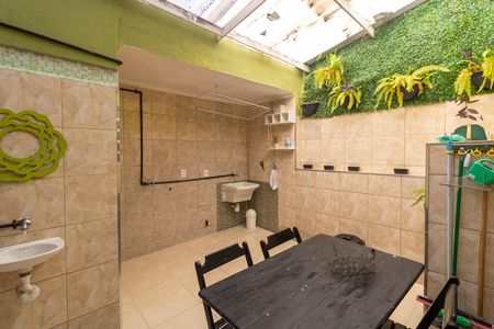 Casa para alugar com 170m², 2 quartos e sem vagaÁrea de Serviço
