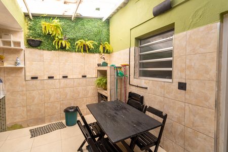 Casa para alugar com 170m², 2 quartos e sem vagaÁrea de Serviço