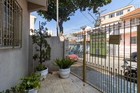 Casa para alugar com 170m², 2 quartos e sem vagaQuintal
