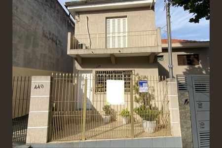 Casa para alugar com 170m², 2 quartos e sem vagaFachada