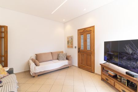 Casa à venda com 135m², 3 quartos e 2 vagasSala