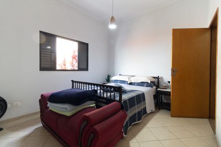 Casa à venda com 135m², 3 quartos e 2 vagasSuíte