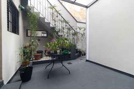 Casa à venda com 135m², 3 quartos e 2 vagasQuintal