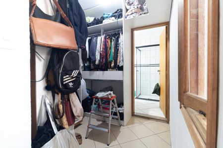 Casa à venda com 135m², 3 quartos e 2 vagasCloset da Suíte