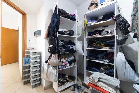 Casa à venda com 135m², 3 quartos e 2 vagasCloset da Suíte
