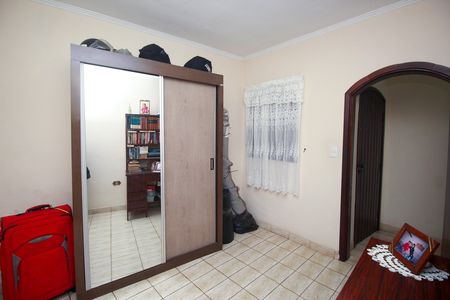 Casa à venda com 264m², 4 quartos e 4 vagasQuarto 2 - Casa 2