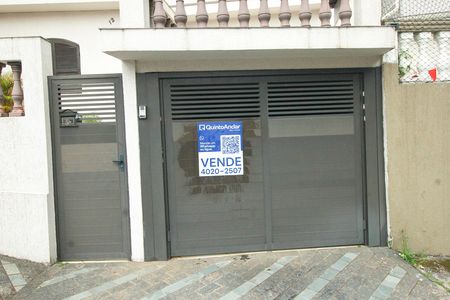 Casa à venda com 264m², 4 quartos e 4 vagasPlaca instalada em 15/05/2026 com o código HBJM-1912