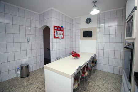 Casa à venda com 264m², 4 quartos e 4 vagasCozinha - Casa 1