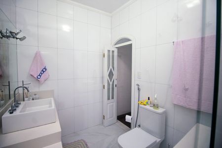 Casa à venda com 264m², 4 quartos e 4 vagasBanheiro da Suíte - Casa 1