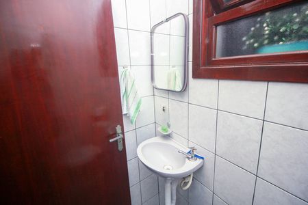 Casa à venda com 264m², 4 quartos e 4 vagasLavabo - Casa 1
